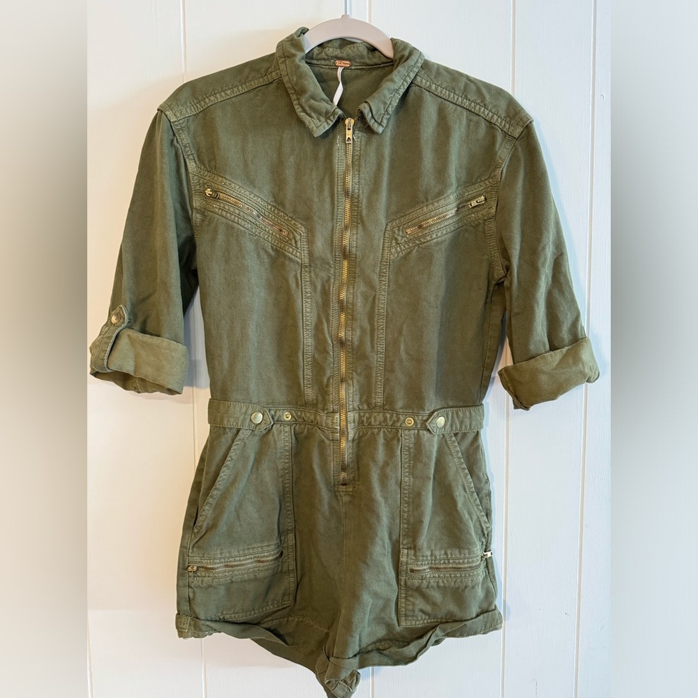 Free People, size 0, short jumpsuit